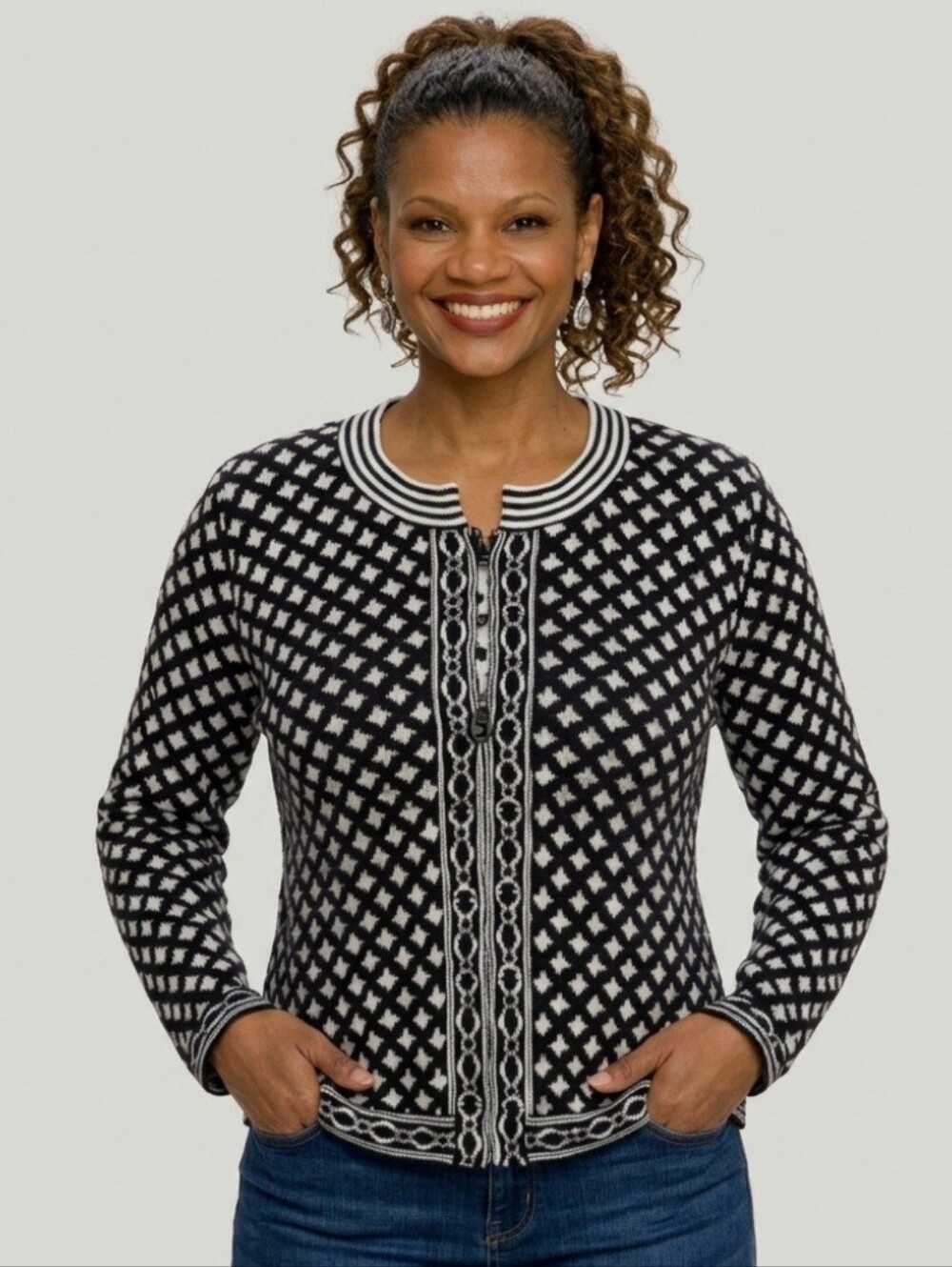 Classic Black and White Knit Women's Top Size M